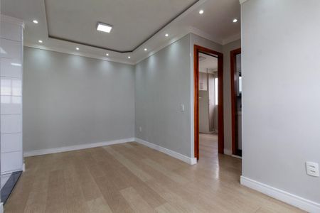 Apartamento para alugar com 42m², 2 quartos e sem vaga Apartamento para alugar com 42m², 2 quartos e sem vagaSala