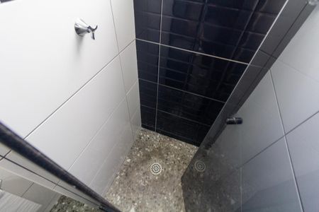Apartamento para alugar com 42m², 2 quartos e sem vaga Apartamento para alugar com 42m², 2 quartos e sem vagaBanheiro