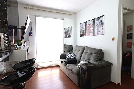 Sala de apartamento para alugar com 2 quartos, 51m² em São Sebastião, Porto Alegre