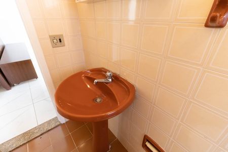 Apartamento à venda com 60m², 2 quartos e 1 vaga Apartamento à venda com 60m², 2 quartos e 1 vagaBanheiro