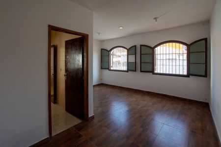 SALA de casa para alugar com 3 quartos, 125m² em Ferreira, São Paulo