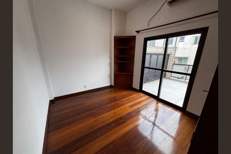 Apartamento para alugar com 260m², 3 quartos e 2 vagasQuarto 3