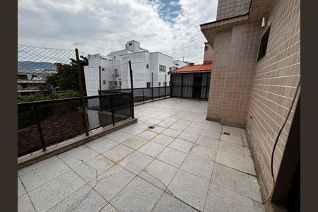 Apartamento para alugar com 260m², 3 quartos e 2 vagasVaranda dos quartos