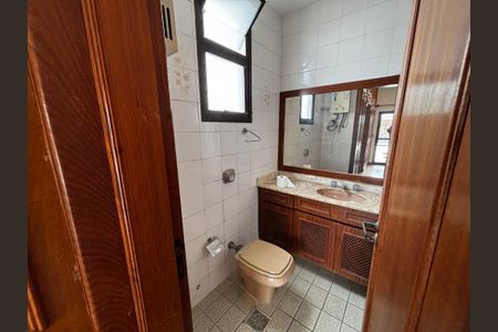 Apartamento para alugar com 260m², 3 quartos e 2 vagasBanheiro da Suíte