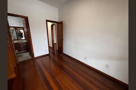 Apartamento para alugar com 260m², 3 quartos e 2 vagasSuíte