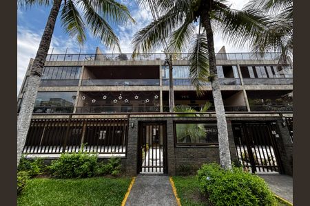 Apartamento para alugar com 260m², 3 quartos e 2 vagasFachada