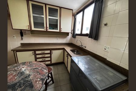 Apartamento para alugar com 260m², 3 quartos e 2 vagasCozinha