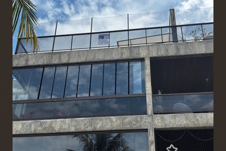 Apartamento para alugar com 260m², 3 quartos e 2 vagasPlaquinha