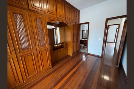 Apartamento para alugar com 260m², 3 quartos e 2 vagasSuíte