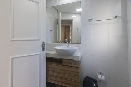 Apartamento para alugar com 35m², 1 quarto e 1 vaga Apartamento para alugar com 35m², 1 quarto e 1 vagaBanheiro social