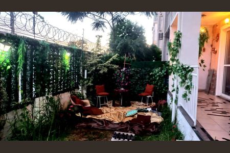 Apartamento à venda com 140m², 2 quartos e 1 vaga Apartamento à venda com 140m², 2 quartos e 1 vagaJardim Privado