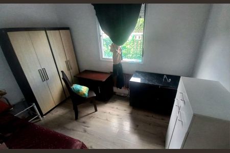 Quarto de apartamento para alugar com 2 quartos, 140m² em Humaitá, Porto Alegre