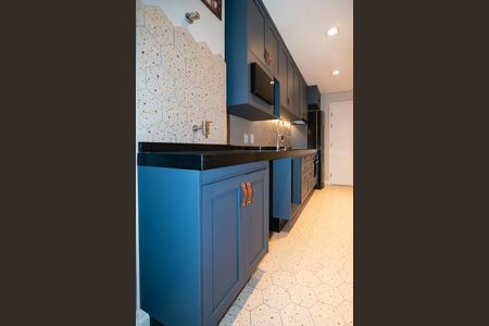 Apartamento à venda com 103m², 2 quartos e sem vaga Apartamento à venda com 103m², 2 quartos e sem vagaCozinha / Área de Serviço