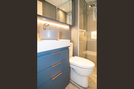 Apartamento à venda com 103m², 2 quartos e sem vaga Apartamento à venda com 103m², 2 quartos e sem vagaBanheiro da Suíte