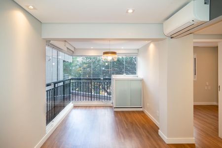 Apartamento à venda com 103m², 2 quartos e sem vaga Apartamento à venda com 103m², 2 quartos e sem vagaSala