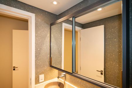 Banheiro da Suíte de apartamento à venda com 2 quartos, 103m² em Bela Vista, São Paulo