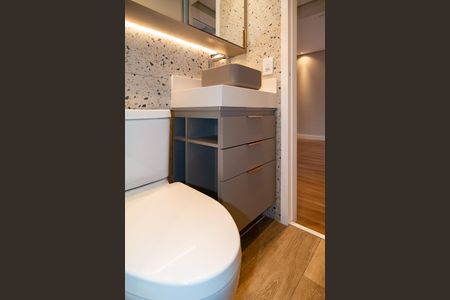 Apartamento à venda com 103m², 2 quartos e sem vaga Apartamento à venda com 103m², 2 quartos e sem vagaBanheiro Social