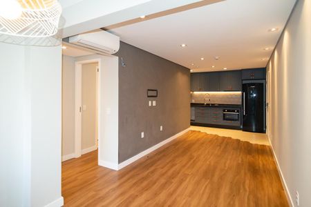 Apartamento à venda com 103m², 2 quartos e sem vaga Apartamento à venda com 103m², 2 quartos e sem vagaSala