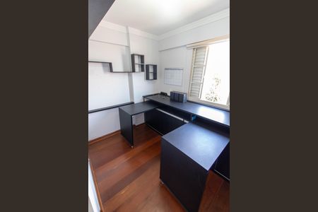 Apartamento à venda com 95m², 3 quartos e 2 vagasQUARTO 2