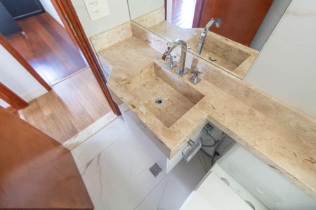Apartamento à venda com 95m², 3 quartos e 2 vagasBANHEIRO SOCIAL