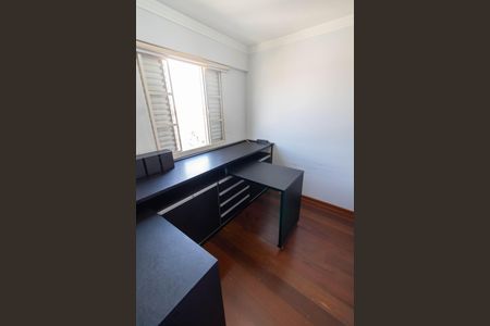 Apartamento à venda com 95m², 3 quartos e 2 vagasQUARTO 2
