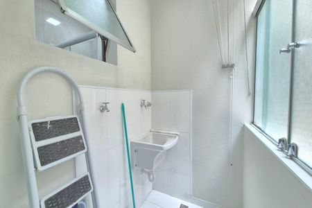 Apartamento à venda com 60m², 2 quartos e 1 vagaÁrea de Serviço