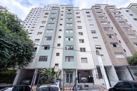 Studio para alugar com 45m², 1 quarto e sem vagaFachada com Plaquinha