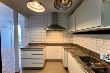 Apartamento à venda com 80m², 2 quartos e sem vaga Apartamento à venda com 80m², 2 quartos e sem vagaCozinha