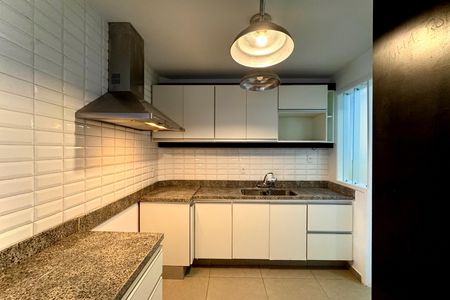 Apartamento à venda com 80m², 2 quartos e sem vaga Apartamento à venda com 80m², 2 quartos e sem vagaCozinha