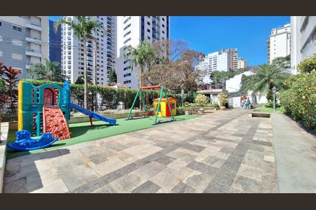 Apartamento à venda com 127m², 3 quartos e 2 vagasÁrea comum - Playground