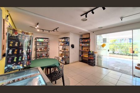 Apartamento à venda com 127m², 3 quartos e 2 vagasMini Mercado