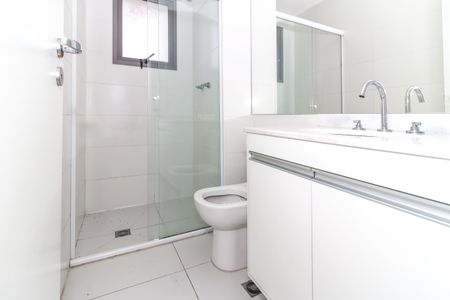 Apartamento à venda com 107m², 2 quartos e 2 vagasBanheiro da Suíte 1