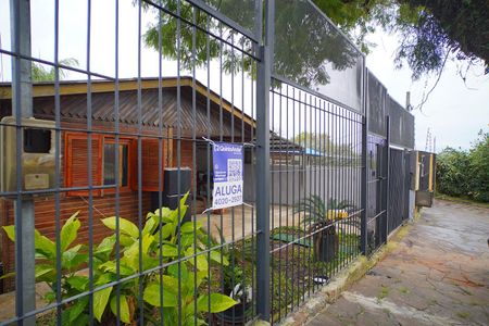 Casa à venda com 80m², 3 quartos e 1 vaga Casa à venda com 80m², 3 quartos e 1 vagaFachada