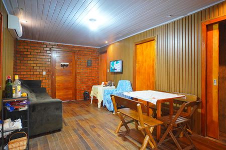 Casa à venda com 80m², 3 quartos e 1 vaga Casa à venda com 80m², 3 quartos e 1 vagaSala