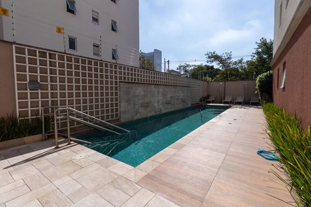 Apartamento para alugar com 36m², 1 quarto e sem vaga Apartamento para alugar com 36m², 1 quarto e sem vagaÁrea comum - Piscina