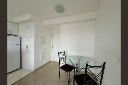 Apartamento para alugar com 38m², 1 quarto e 1 vaga Apartamento para alugar com 38m², 1 quarto e 1 vagaSala