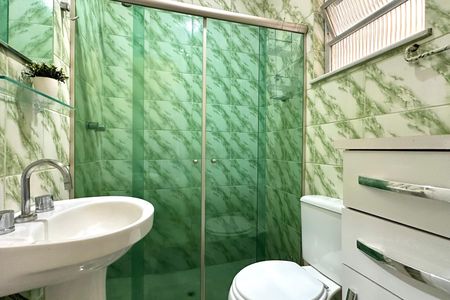 Banheiro social de apartamento para alugar com 1 quarto, 50m² em Copacabana, Rio de Janeiro