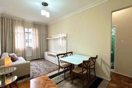 Sala de apartamento para alugar com 1 quarto, 50m² em Copacabana, Rio de Janeiro