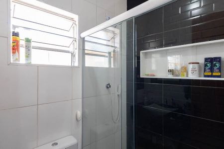 Casa à venda com 193m², 3 quartos e 2 vagasBanheiro 2