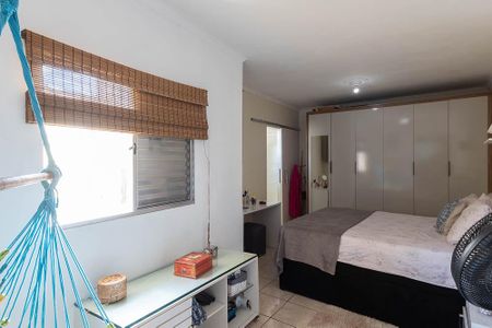 Casa à venda com 193m², 3 quartos e 2 vagasSuíte