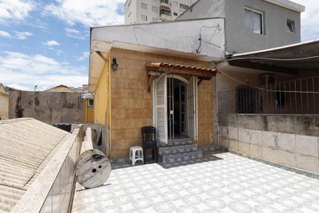 Casa à venda com 193m², 3 quartos e 2 vagasVaranda