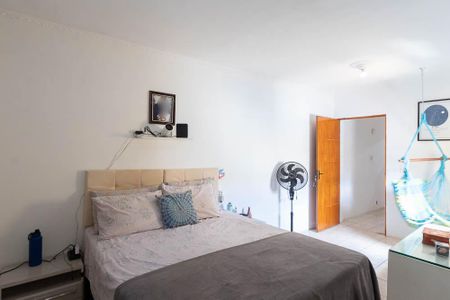 Casa à venda com 193m², 3 quartos e 2 vagasSuíte