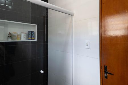 Casa à venda com 193m², 3 quartos e 2 vagasBanheiro 2