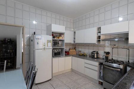 Casa à venda com 193m², 3 quartos e 2 vagasCozinha - Armários