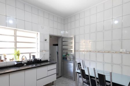 Casa à venda com 193m², 3 quartos e 2 vagasCozinha - Armários