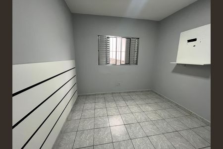 Quarto de casa para alugar com 2 quartos, 74m² em Água Fria, São Paulo