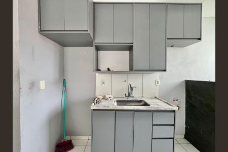 Apartamento para alugar com 46m², 2 quartos e 1 vaga Apartamento para alugar com 46m², 2 quartos e 1 vagaCozinha e Área de Serviço