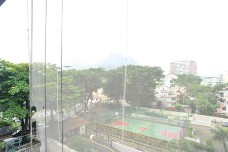 Apartamento para alugar com 91m², 2 quartos e 1 vaga Apartamento para alugar com 91m², 2 quartos e 1 vagaVaranda