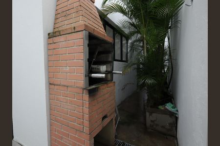 Churrasqueira de casa para alugar com 3 quartos, 225m² em Jardim Monte Kemel, São Paulo