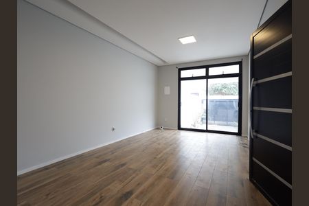Sala de casa para alugar com 3 quartos, 225m² em Jardim Monte Kemel, São Paulo